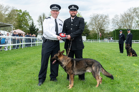 PC Peter Gargan and PD Dale (Police Scotland) being presented wi